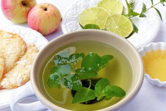 beber te verde con limon te ayuda a adelgazar